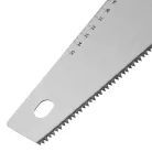 SPARTA 450mm rókafark fűrész, kézi fafűrész 7-8Tpi, 2D edzett fogazat, vonalzóval, gumírozott markolat