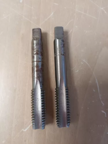 SIBRTEH M12x1.75mm kézi menetfúró csap 2db GARÁZSVÁSÁR! Rozsdás befogó felület!