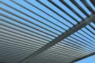 Riwall PRO RMBP 13x10 bioklimatikus pergola 4x3 m, dönthető lamellás tetővel, antracit